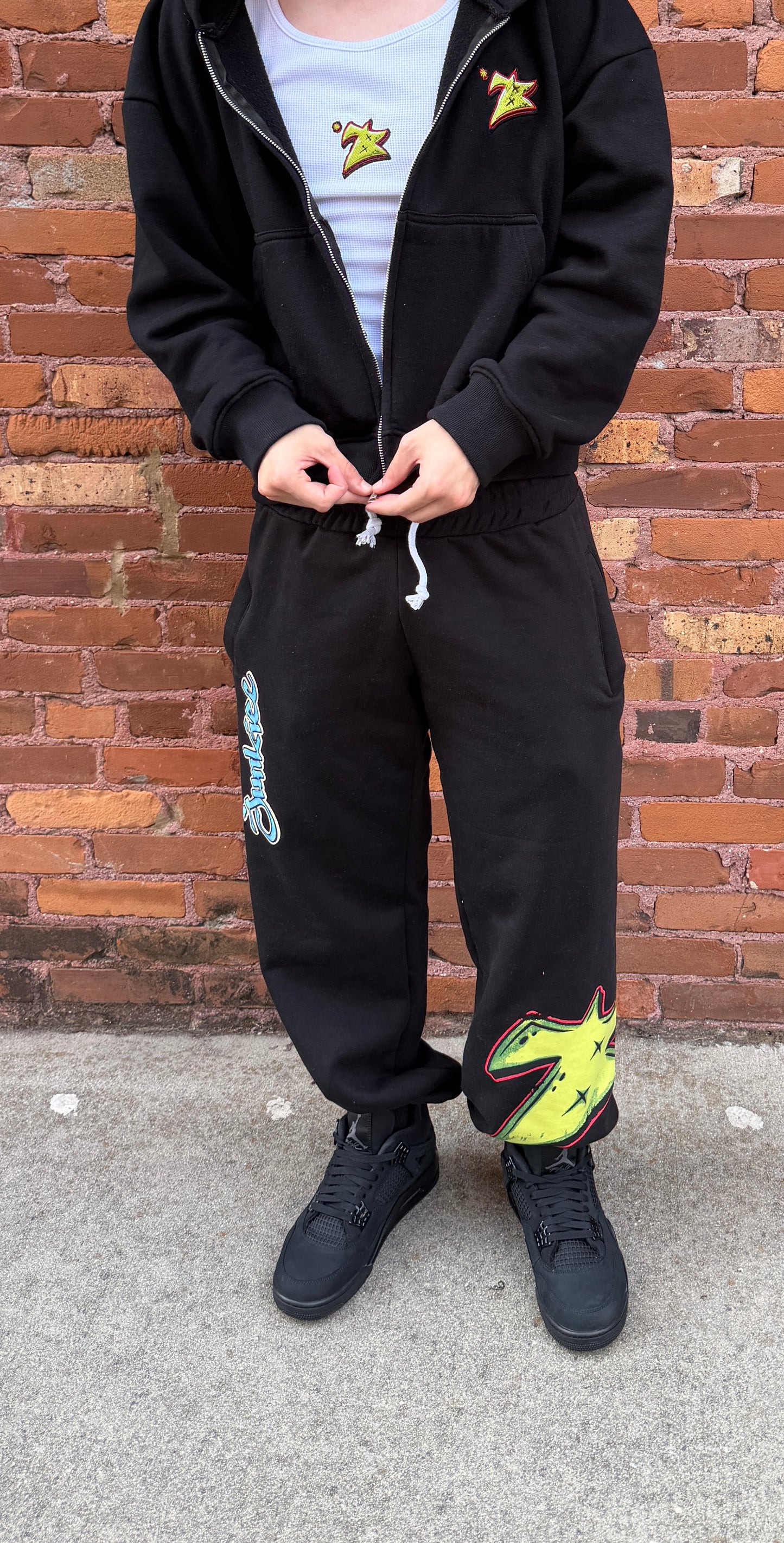 "BAD INFLUENCE" SWEATS BLACK