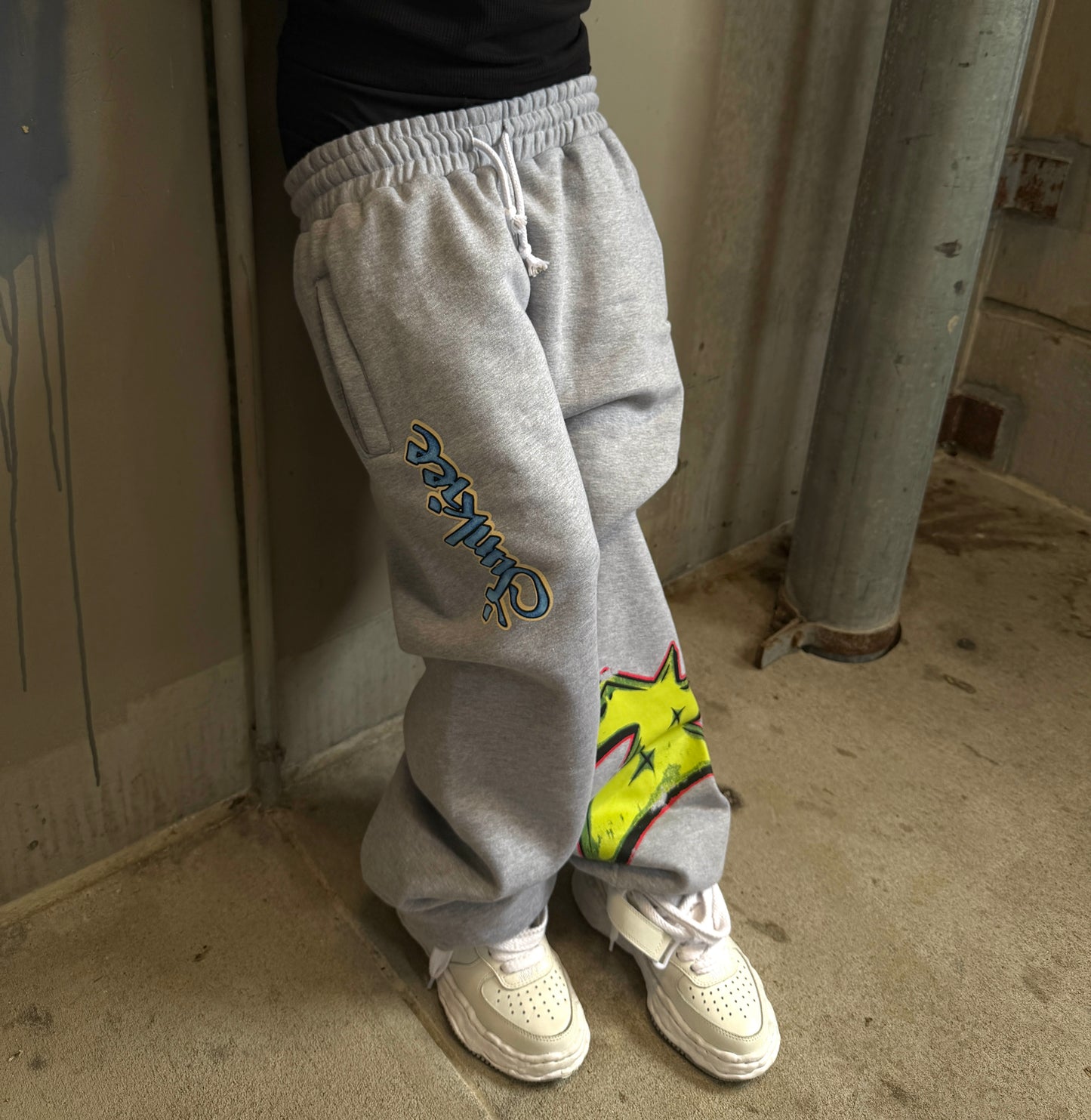 "BAD INFLUENCE" SWEATS ATHLETIC GREY
